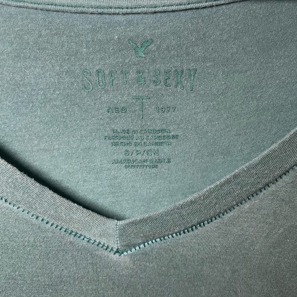 American Eagle Soft & Sexy Long Sleeve - Picture 3 of 4